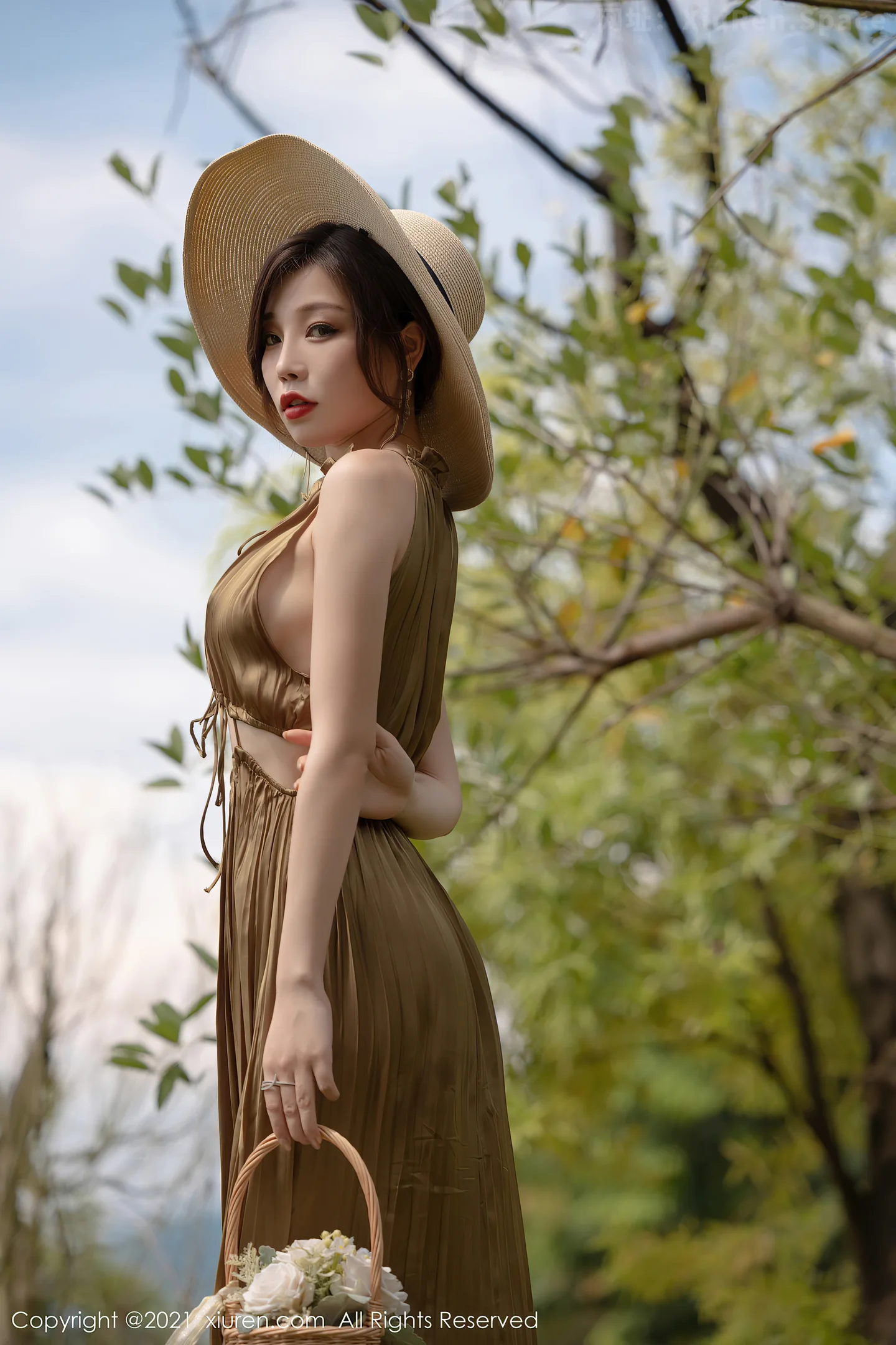 图片[4]-[XiuRen秀人网]VOL.3837 女神芝芝Booty私房浴室撩裙露开档肉丝裤袜秀翘臀美腿诱惑写真81P-秀人网官方网站